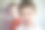 一个长着棕色眼睛的五岁男孩的脸。小男孩看着镜头。图片下载