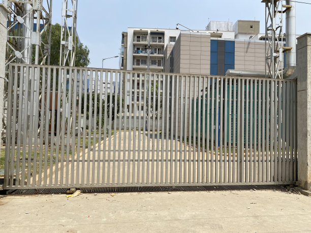 软钢涂漆自动滑门图片下载