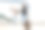 戴着头巾的穆斯林女士和阿拉伯男子站在现代化的机场外面，一起高兴地跳跃着图片下载