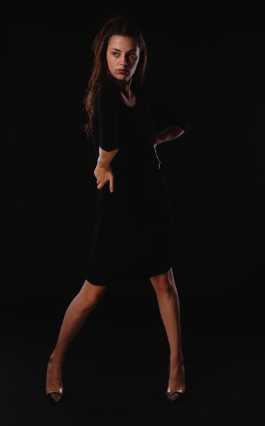 很酷的时尚女孩图片下载