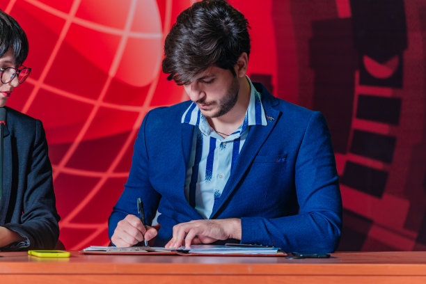 在商业会议和展示会上的领袖演讲。商业生态的概念。图片下载