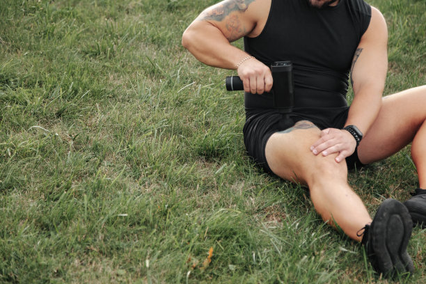 男士按摩用按摩打击枪装置图片下载