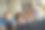 快乐的商业女性在办公室开会时作为一个团队工作的肖像图片下载