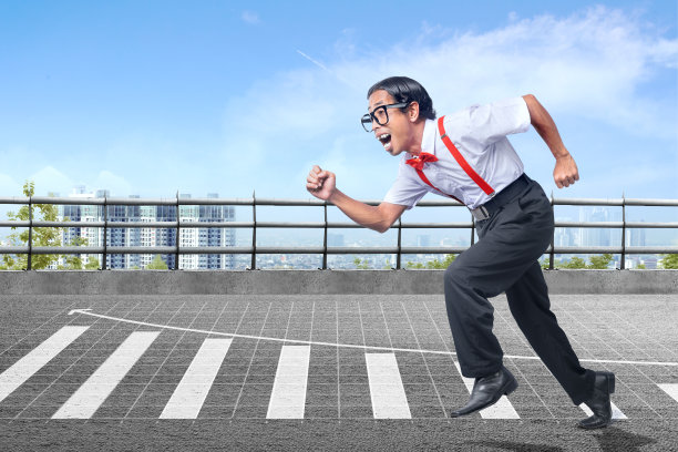 亚洲书呆子丑陋的脸运行增长图表图片下载