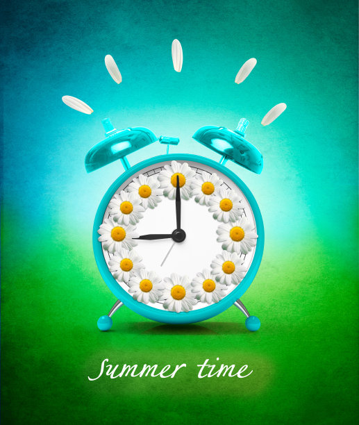 以闹钟的形式来表达时间流动的概念。图片下载