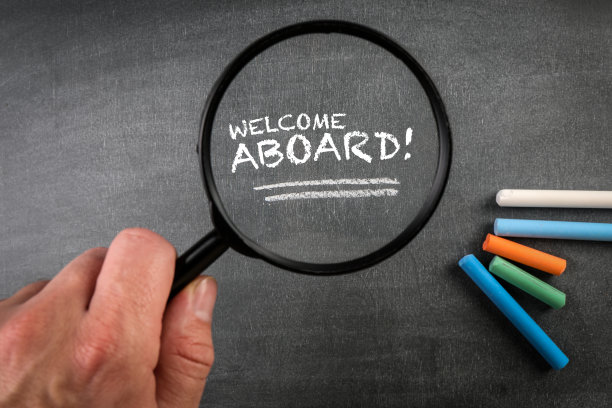 欢迎加入。商业或教育概念。黑板上的文字图片下载