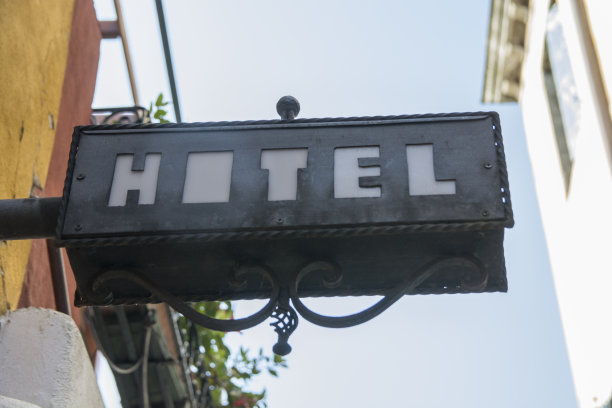 意大利威尼斯酒店的黑色金属标志图片下载