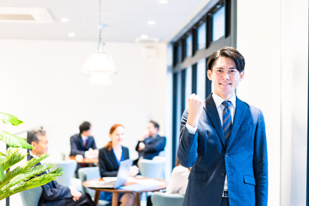 商人带着微笑和他自己图片下载