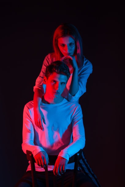 美丽浪漫的模型图片下载