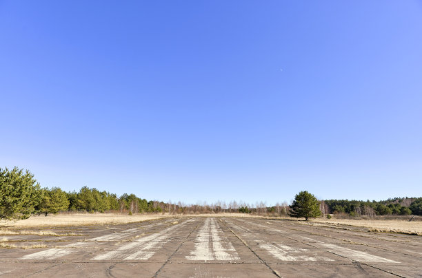 机场跑道(旧)图片下载