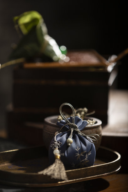 香囊、艾草、砂锅炭炉图片下载