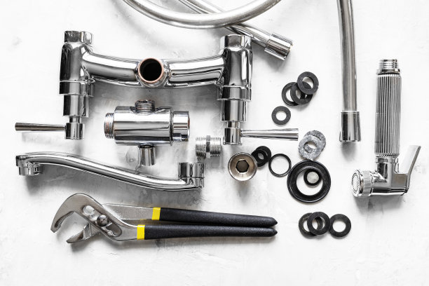 上图为拆卸的淋浴龙头阀门图片下载