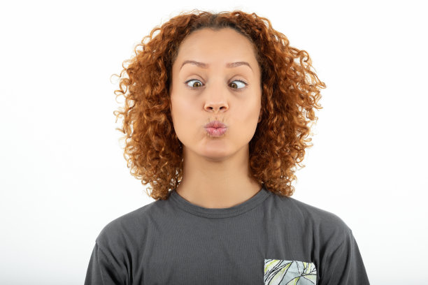 女人斗鸡眼图片下载