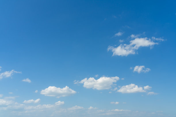 云和蓝天图片下载