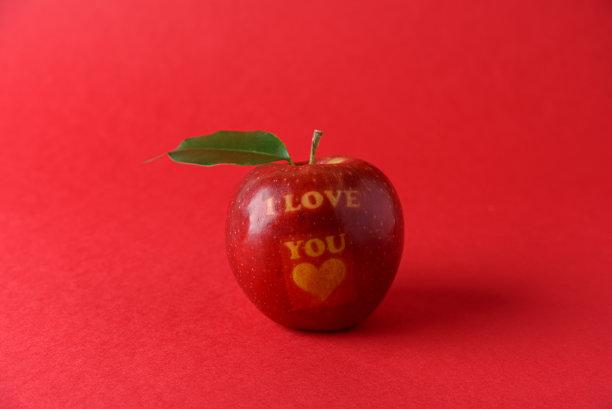 红苹果配文字我爱你图片下载
