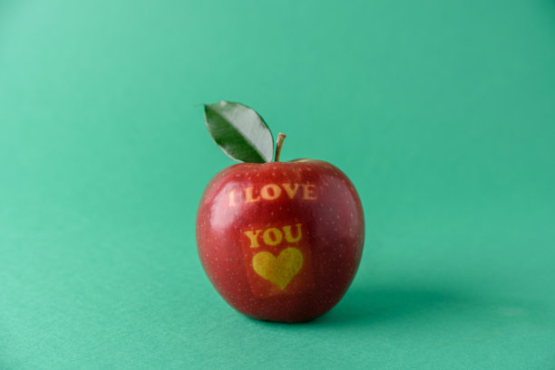 红苹果配文字我爱你图片下载