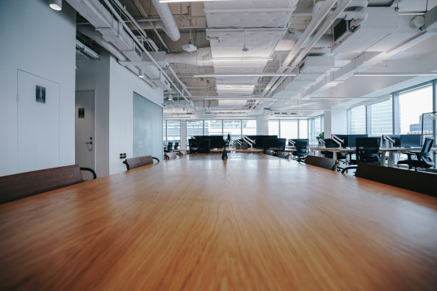 现代空办公室的内部图片下载