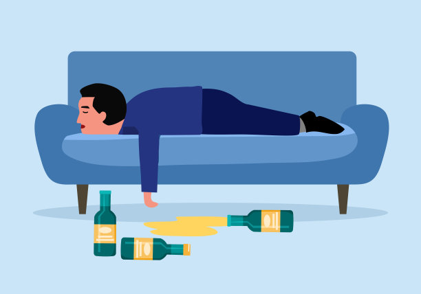 一个醉鬼睡在沙发上，酒瓶放在地板上。酒精的性格。酒精成瘾。图片下载