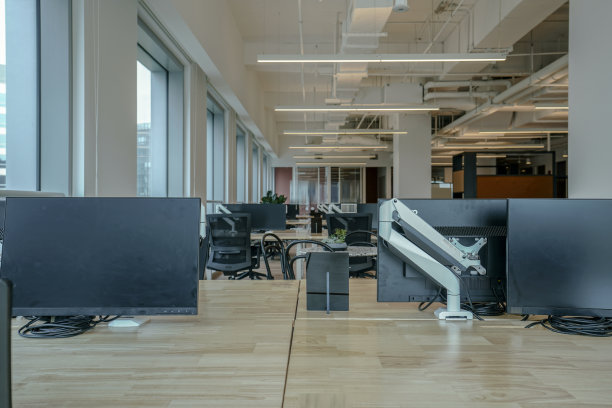 现代空办公室的内部图片下载