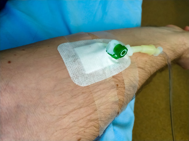 献血的过程。军队医院图片下载