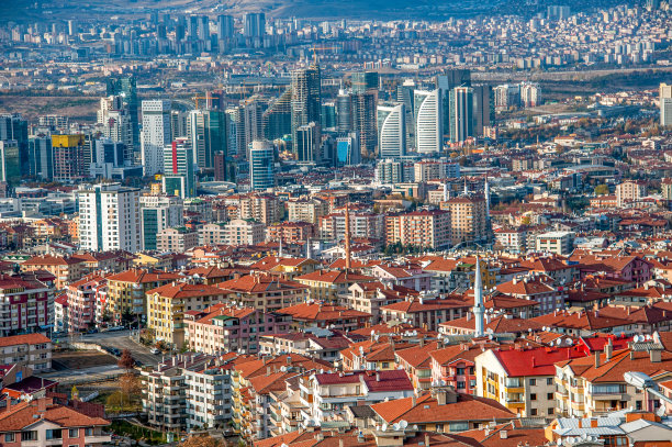 安卡拉巴尔加特区的高楼和公寓拔地而起图片下载