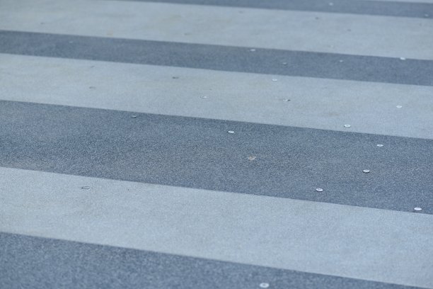 人行横道，水泥路，灰色地板图片下载