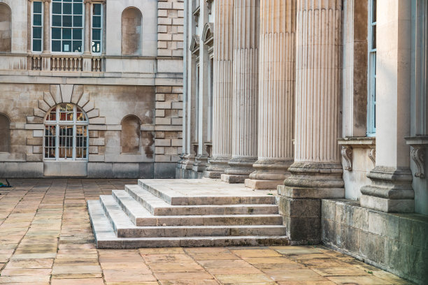 剑桥大学的参议院在一个春天的日子里被枪击图片下载