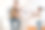 母亲和女儿在家里挂照片和照片。图片下载
