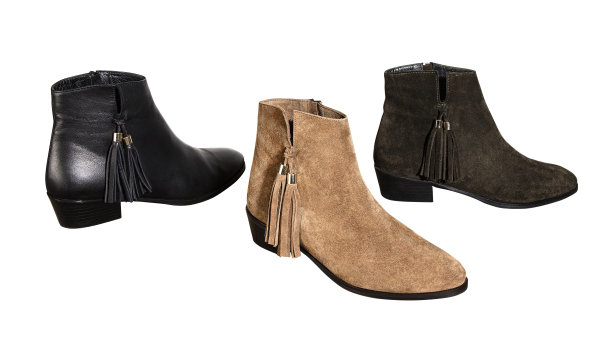 麂皮短靴孤立在白色背景图片下载