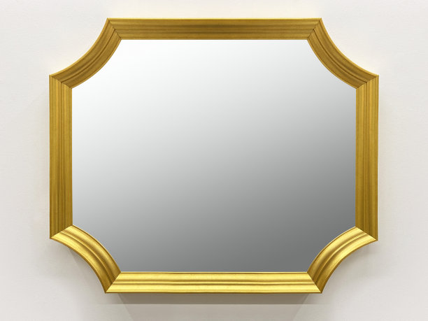 墙上挂金色镜子(剪影路径)图片下载