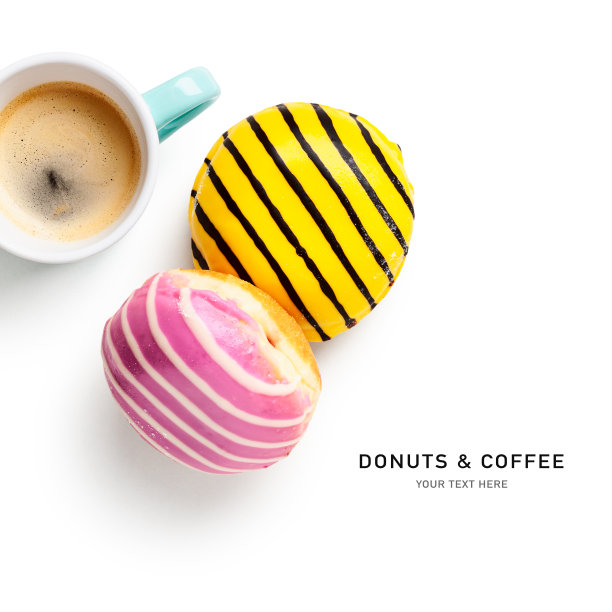 甜甜圈和咖啡的创意布局图片下载