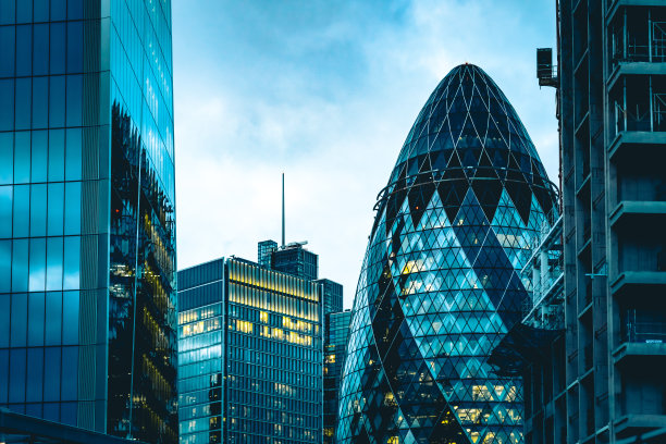 小黄瓜建筑外观抽象图片下载