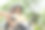 一对情侣在滑板车上点咖啡图片下载