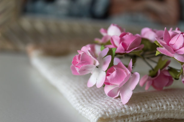 手工装饰花束在纹理背景上图片下载