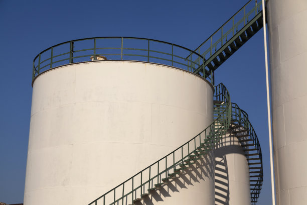 光影图像击中筒仓图片下载