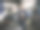墨西哥男性机械师在他的店里图片下载