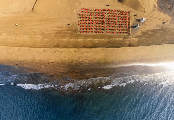 西班牙加那利群岛，大加那利群岛，马斯帕洛马斯沙丘空沙滩的鸟瞰图图片下载