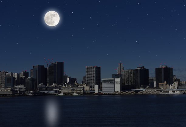 满月升起在东京湾地区图片下载