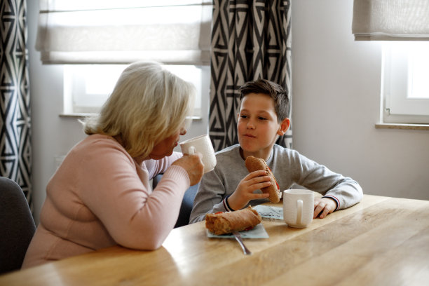 我的祖母是我最好的朋友!图片下载