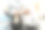 公司职员在办公室里举行了一场椅子比赛。办公娱乐”n图片下载