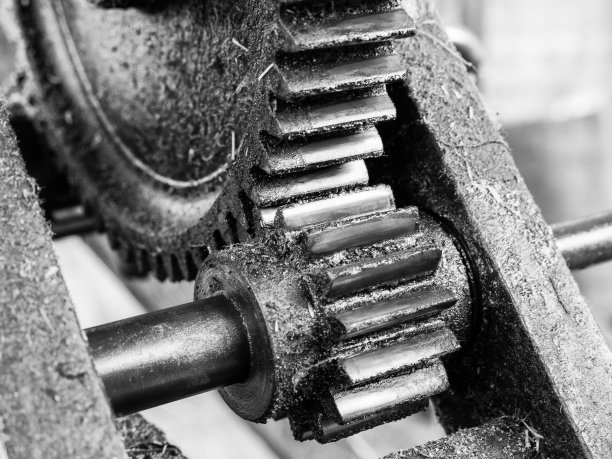 旧机器的齿轮啮合图片下载