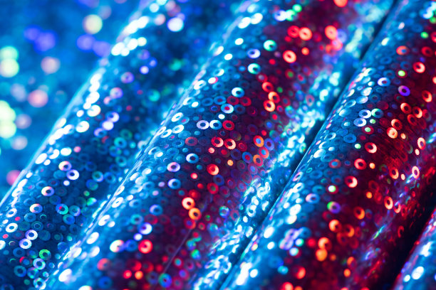 节日背景与散景和明亮的灯光。图片下载