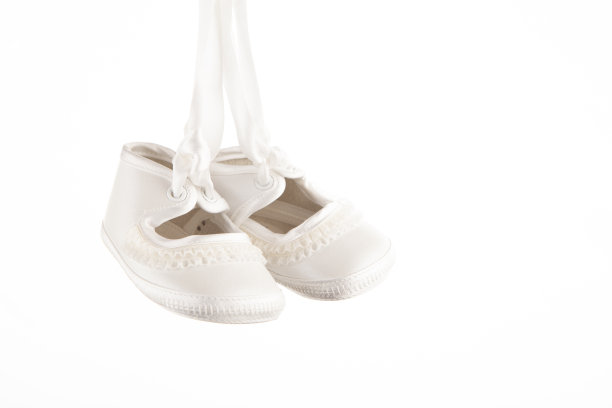 白色背景的鞋子图片图片下载