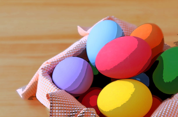 在木制背景的篮子里的彩色复活节彩蛋图片下载