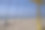 空沙滩上的沙滩排球网图片下载