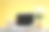 一个空白屏幕的笔记本电脑放在一张为复活节节日装饰的桌子上图片下载