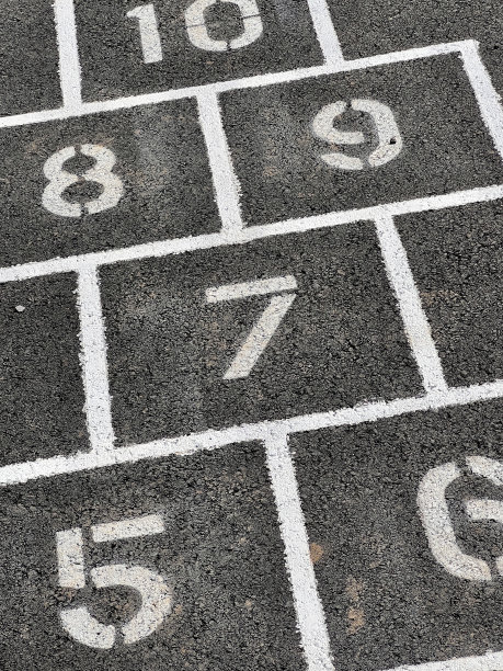 跳房子的数字图片下载