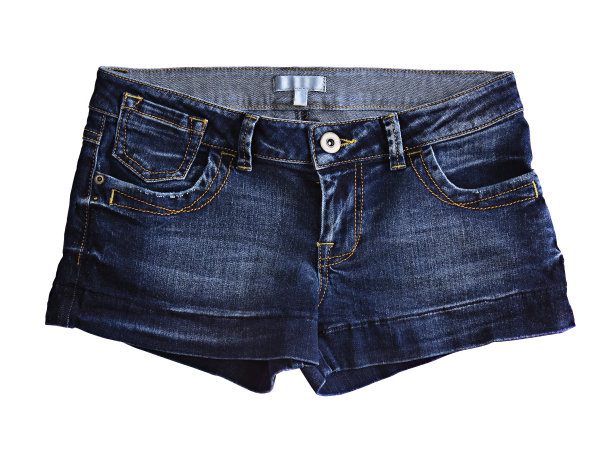 蓝色牛仔短裤孤立在白色背景上图片下载