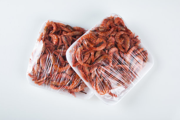 白色背景上的干虾图片下载