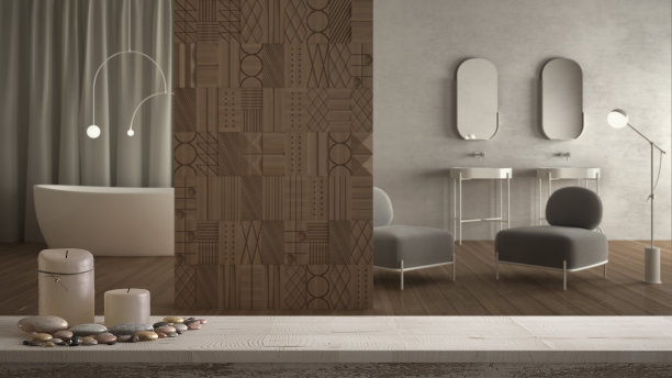 木制复古桌面或搁架，蜡烛和鹅卵石，禅意，在现代极简抽象浴室，木制隔断墙，浴缸，扶手椅，镜子，室内设计图片下载